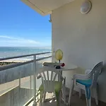 Près De La Avec Balcon Et Parking Privé - Fr-1-336-69 * Longeville-sur-Mer