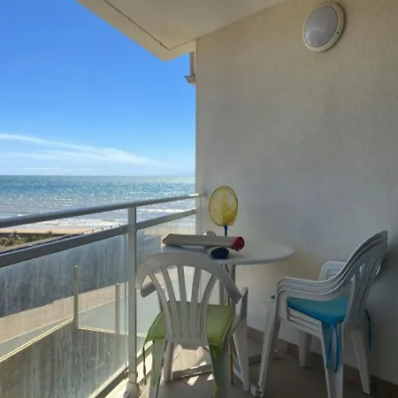 Pres De La Avec Balcon Et Parking Prive - Fr-1-336-69 * Longeville-sur-Mer
