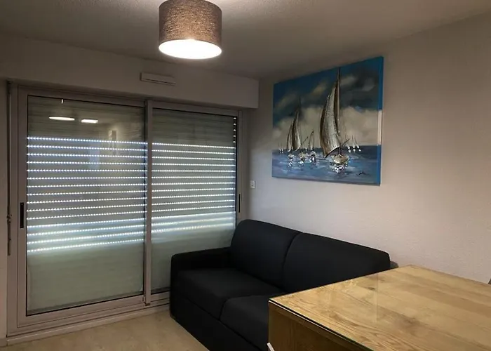 Pres De La Avec Balcon Et Parking Prive - Fr-1-336-69 דירה לונגוויל-סור-מר